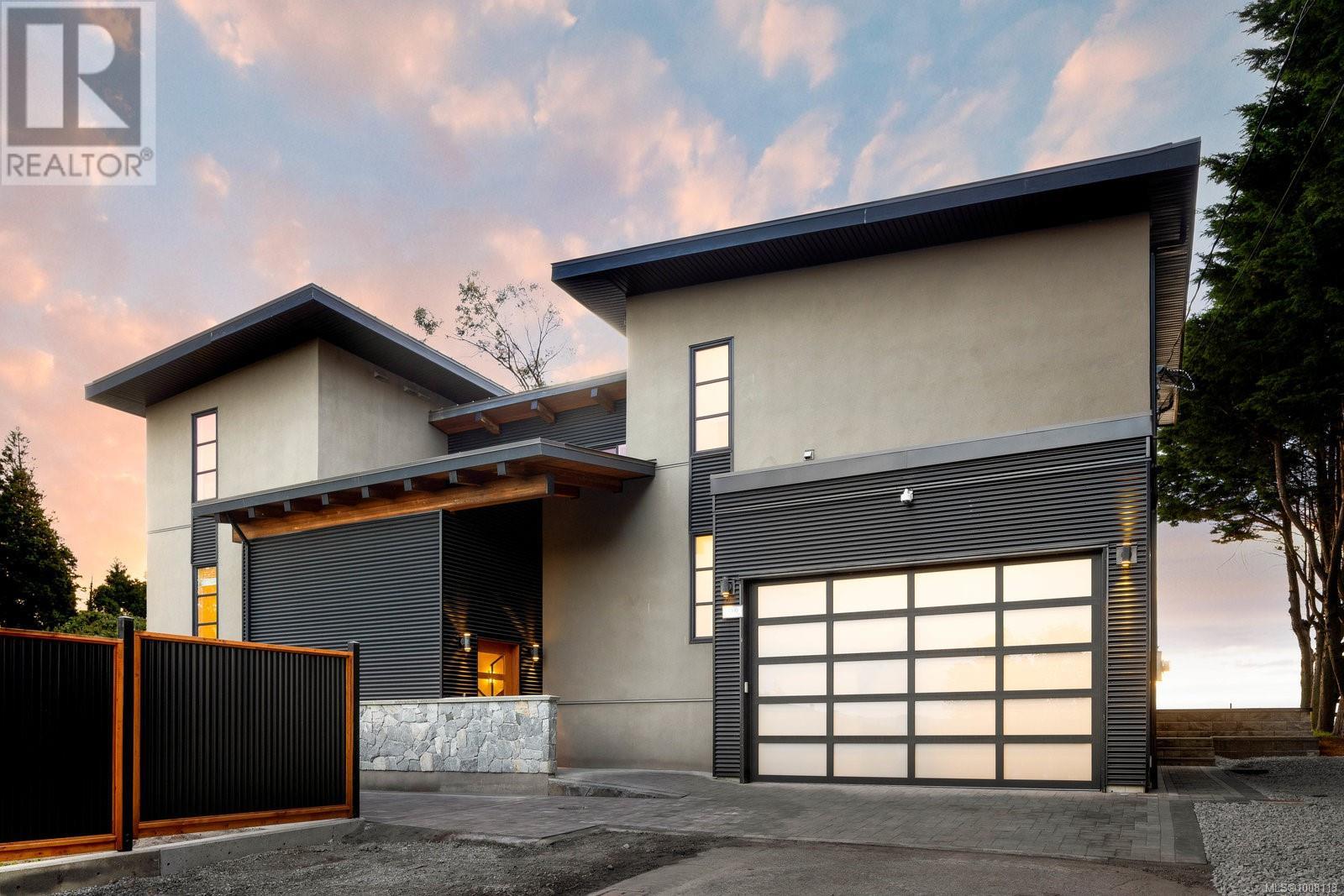 Photo 32 of 3300 Livesay Rd, Central Saanich BC
