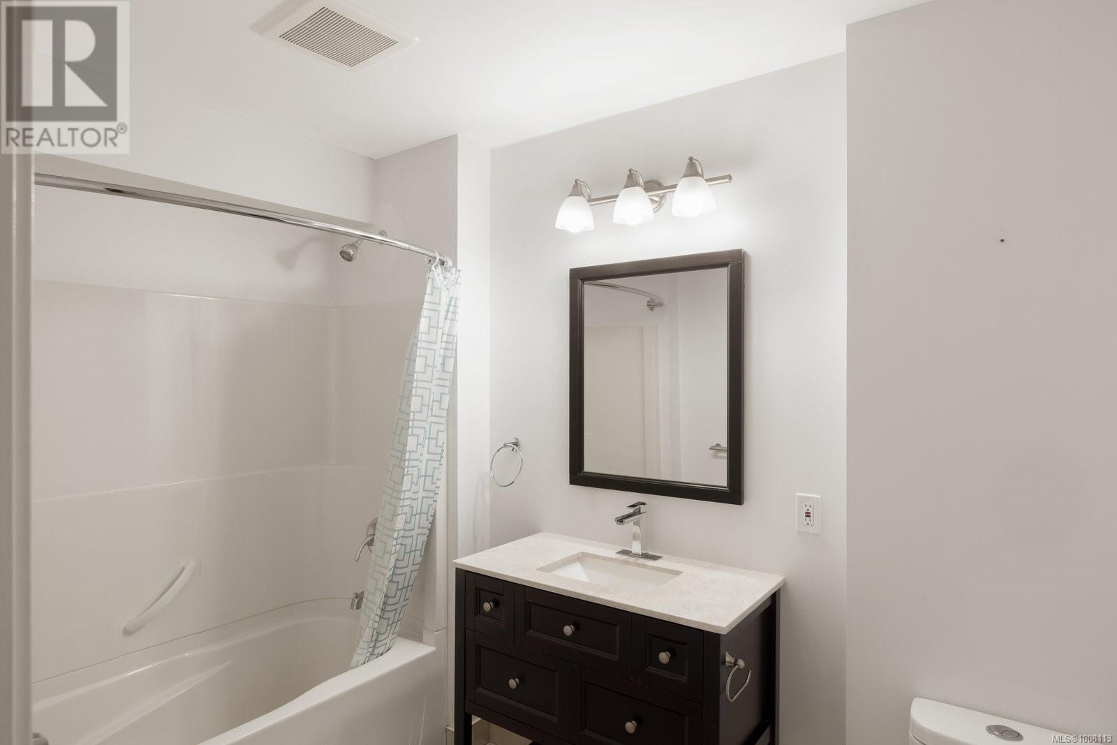Photo 51 of 3300 Livesay Rd, Central Saanich BC