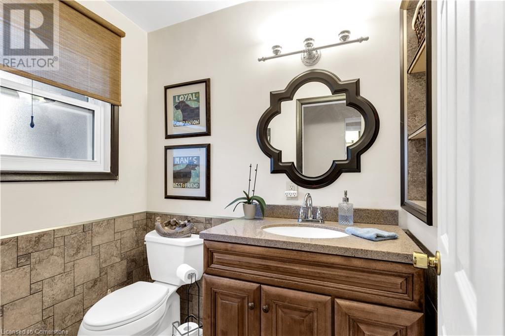 Photo 9 of 16 Edgar Drive, Brantford ON