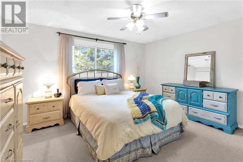 Photo 41 of 16 Edgar Drive, Brantford ON