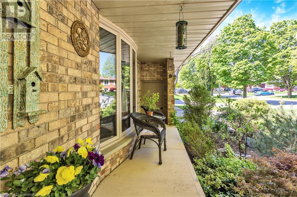 Photo 12 of 16 Edgar Drive, Brantford ON