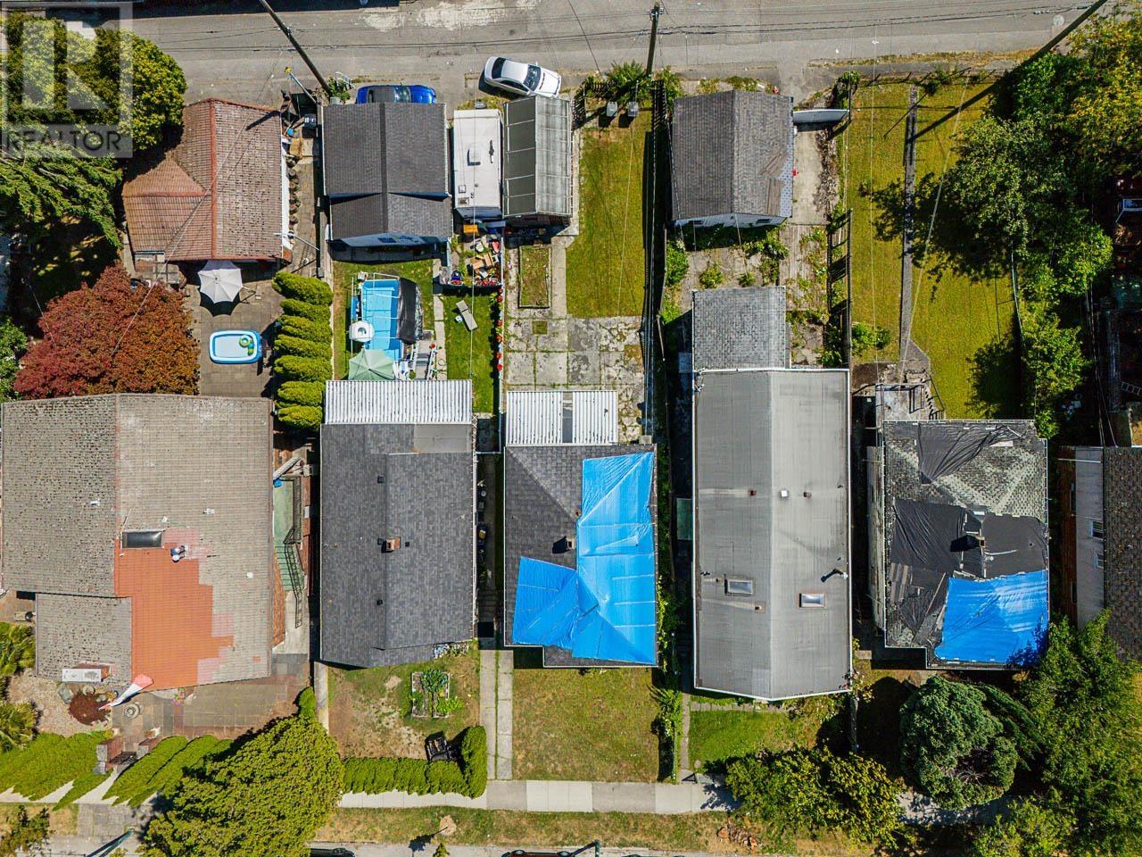 Photo 16 of 942 Nanaimo Street, Vancouver BC