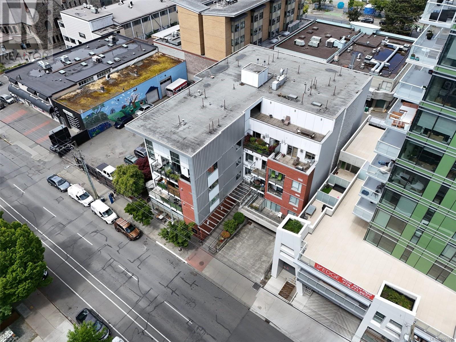 Photo 13 of 306 932 Johnson St, Victoria BC