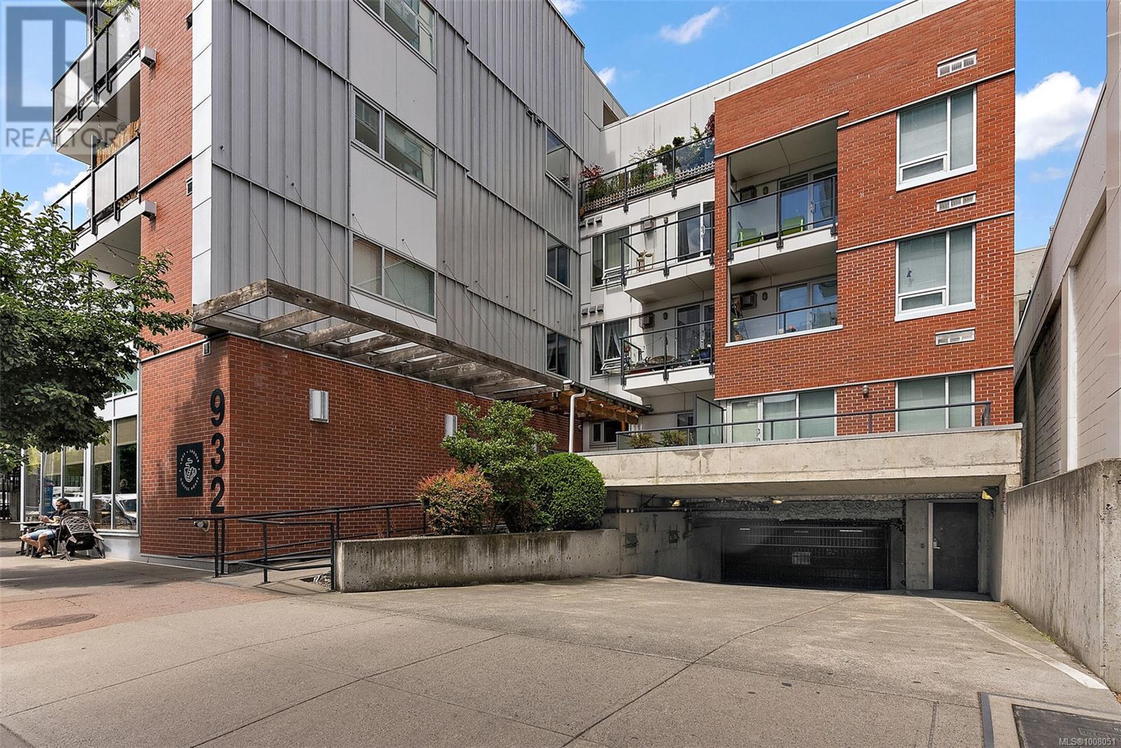 Photo 9 of 306 932 Johnson St, Victoria BC