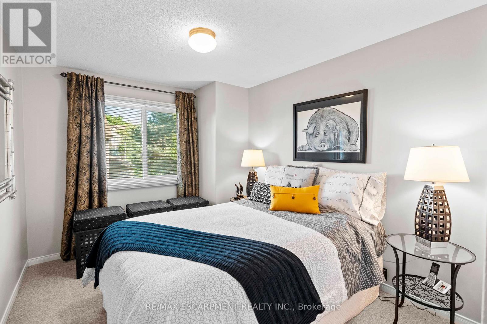 Photo 18 of 56 2272 Mowat Avenue, Oakville ON