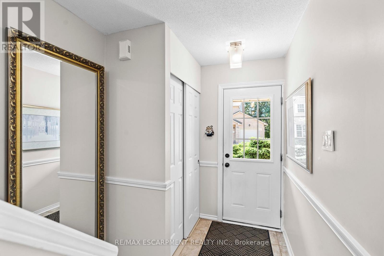 Photo 2 of 56 2272 Mowat Avenue, Oakville ON