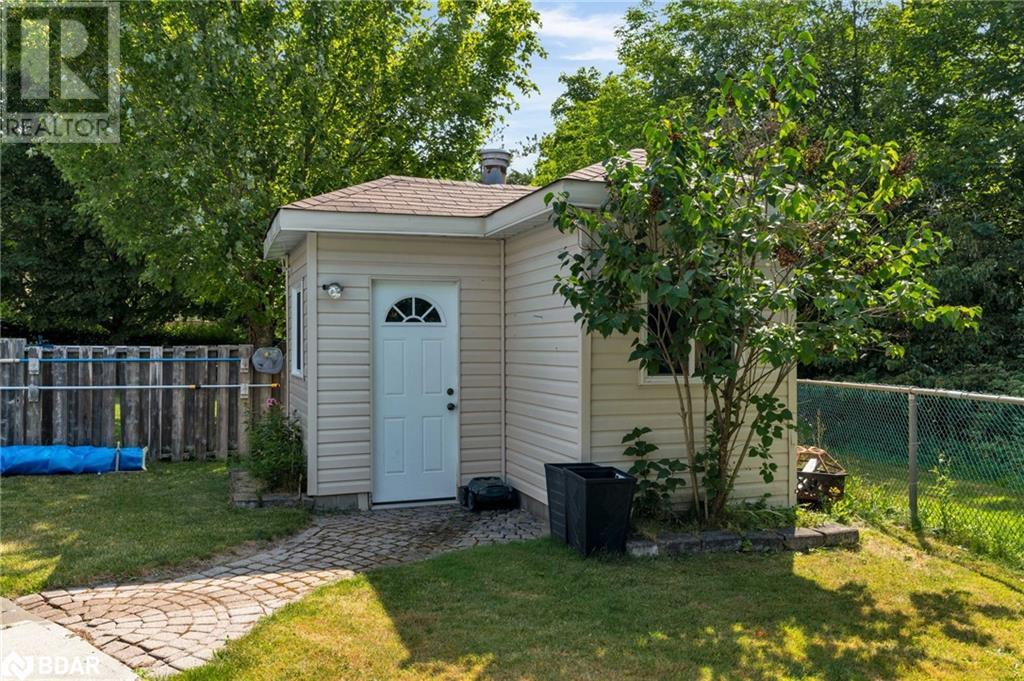 Photo 39 of 70 Lillian Crescent, Barrie ON