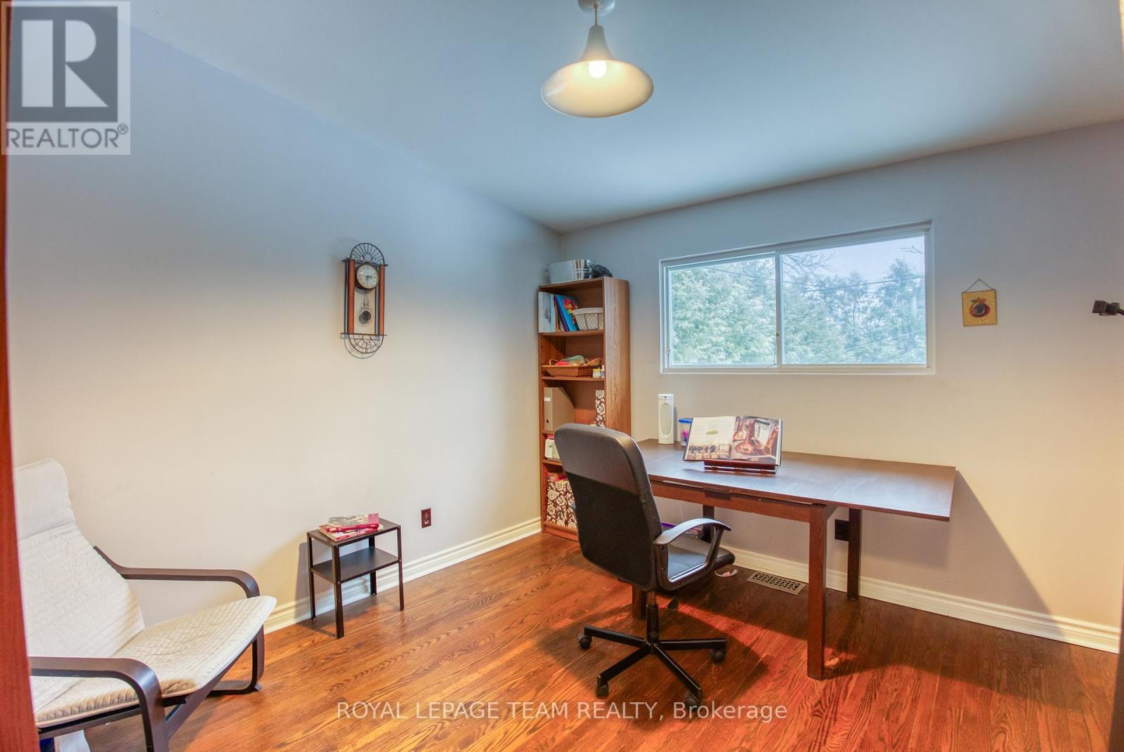 Photo 23 of 2010 Featherston Drive, Ottawa ON