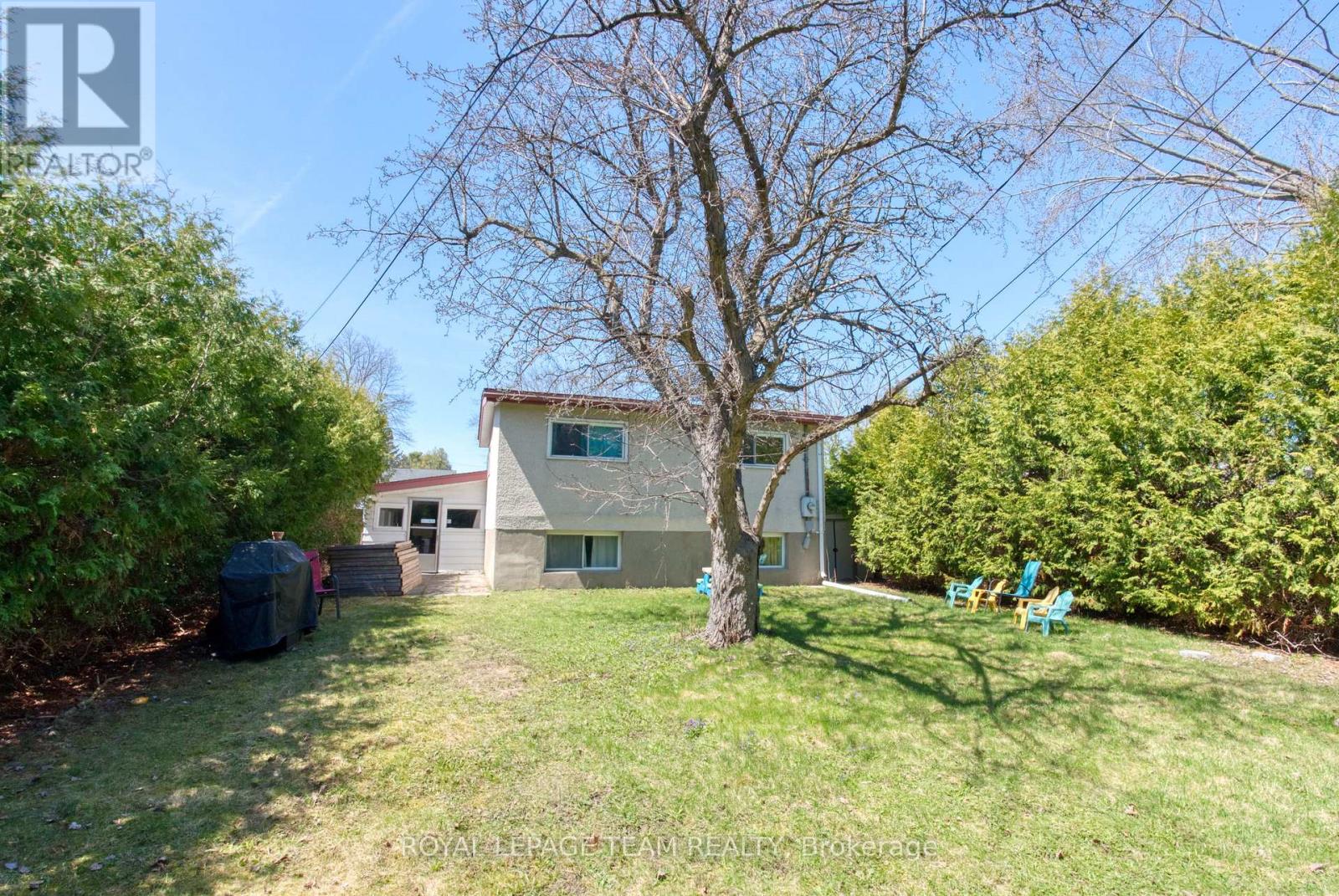 Photo 19 of 2010 Featherston Drive, Ottawa ON