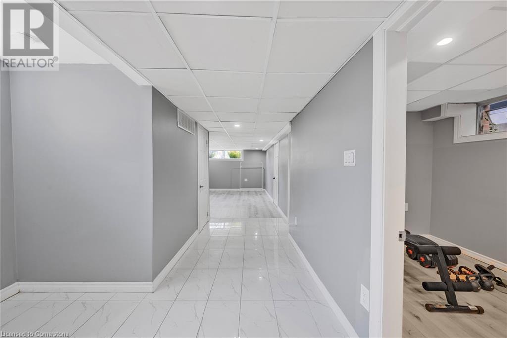 Photo 25 of 55 Allan Avenue, Hamilton ON
