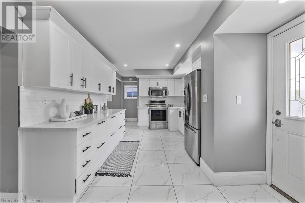 Photo 8 of 55 Allan Avenue, Hamilton ON