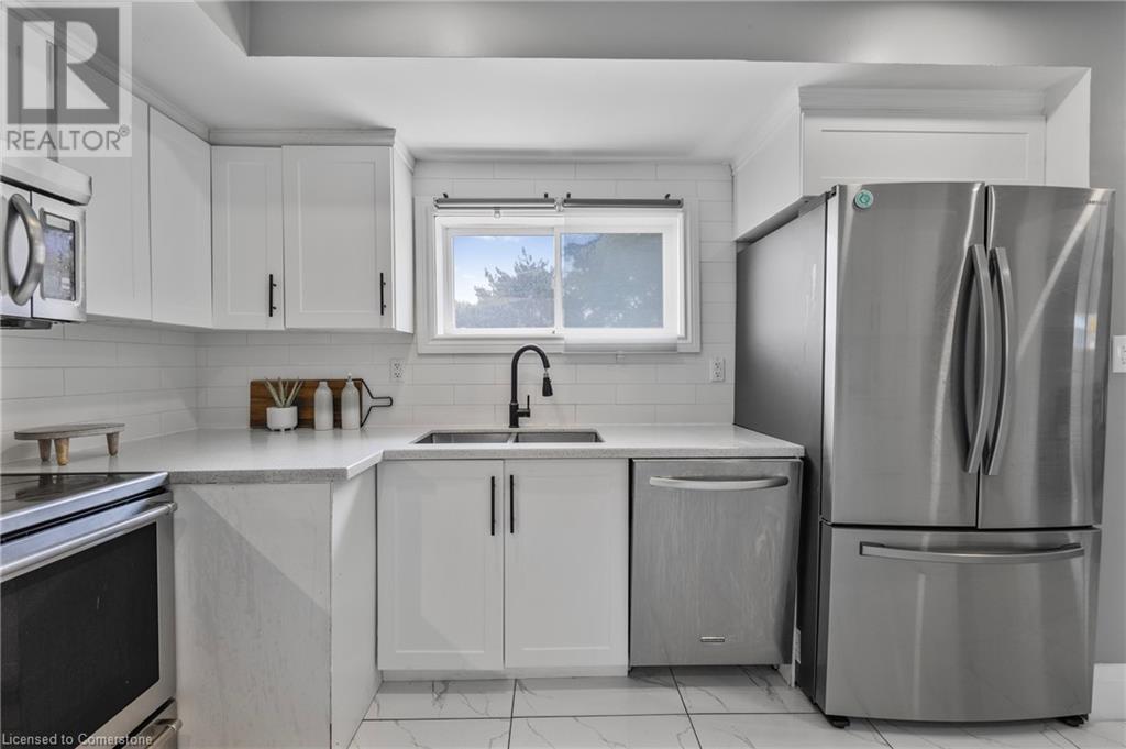 Photo 30 of 55 Allan Avenue, Hamilton ON