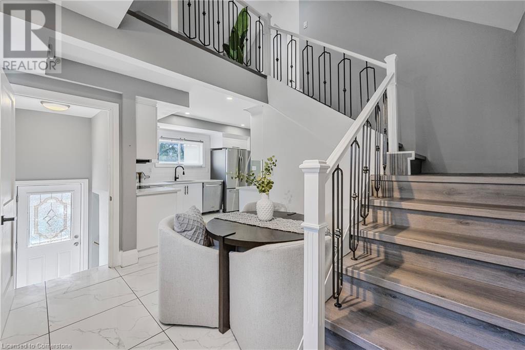 Photo 2 of 55 Allan Avenue, Hamilton ON