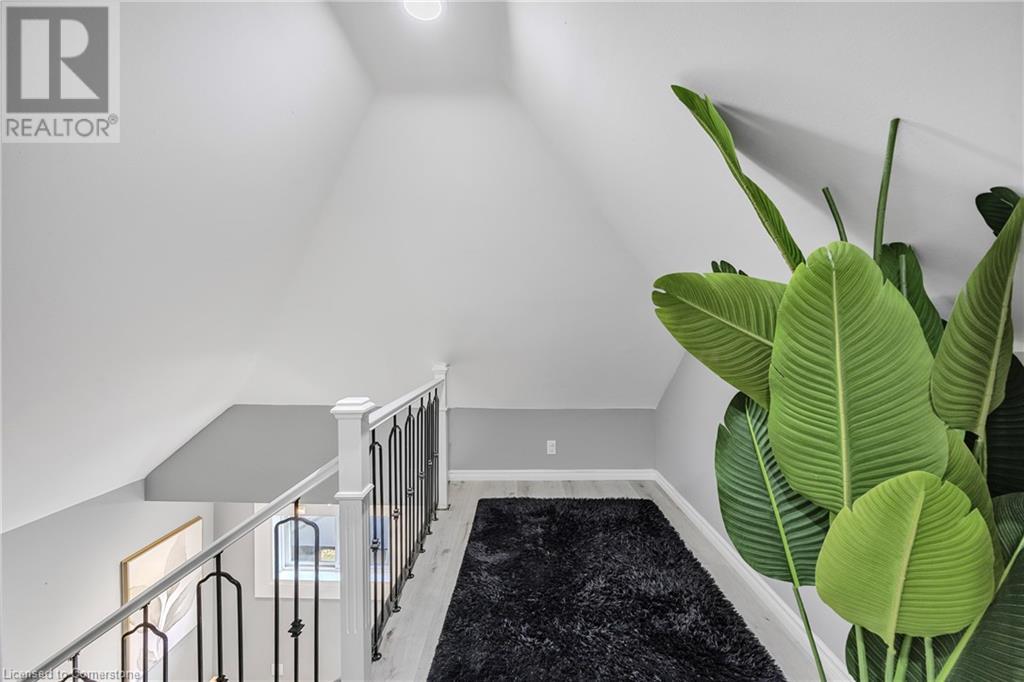 Photo 15 of 55 Allan Avenue, Hamilton ON