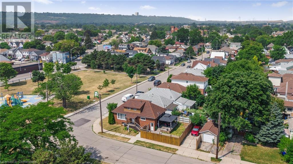 Photo 5 of 55 Allan Avenue, Hamilton ON