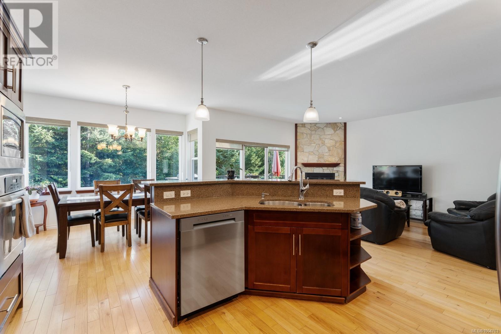 112 Beech Cres, Lake Cowichan