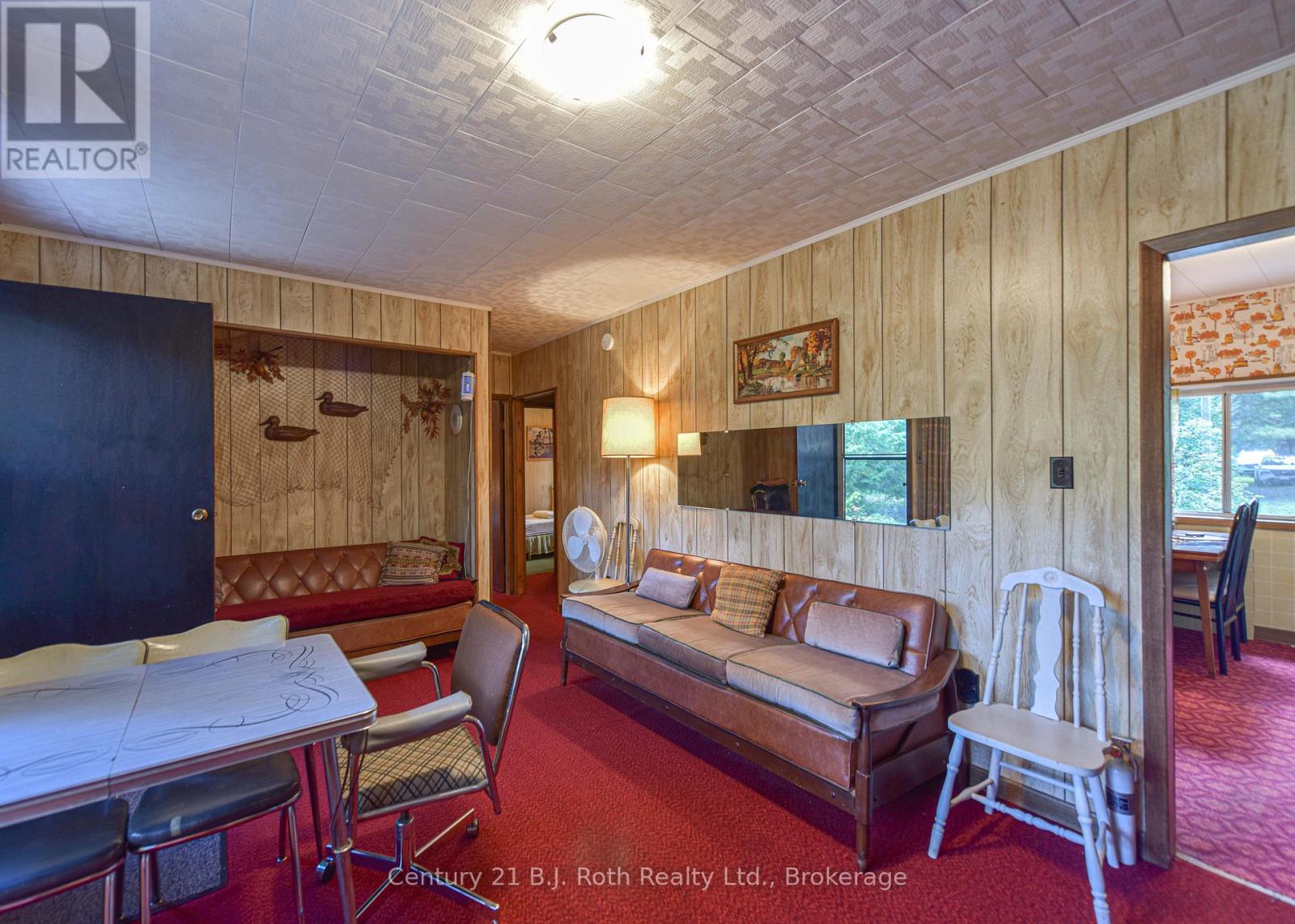 Photo 4 of 6571 Pioneer Village Lane, Ramara ON