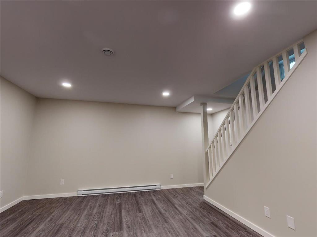 Photo 37 of 799 Weatherdon Avenue, Winnipeg MB