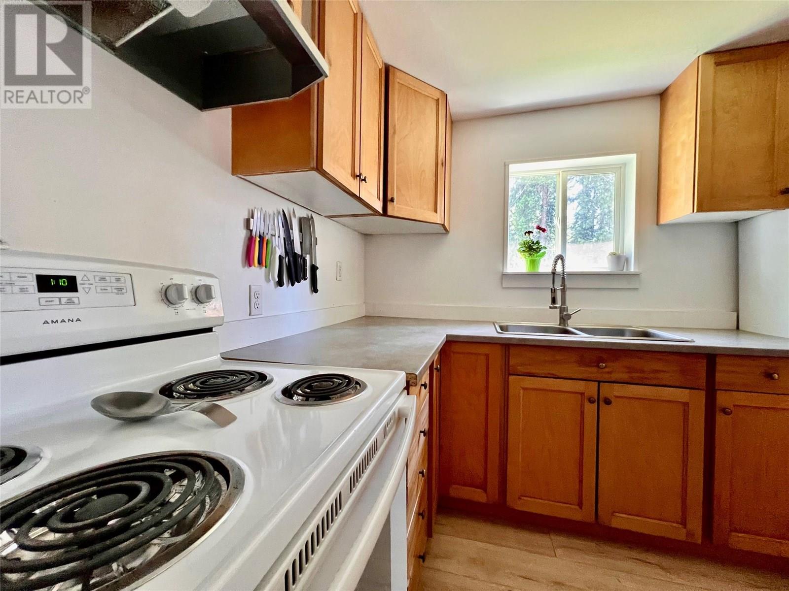 Photo 18 of 3701 Sabrina Road, Bonnington BC