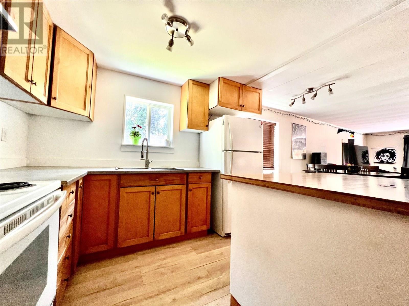 Photo 23 of 3701 Sabrina Road, Bonnington BC