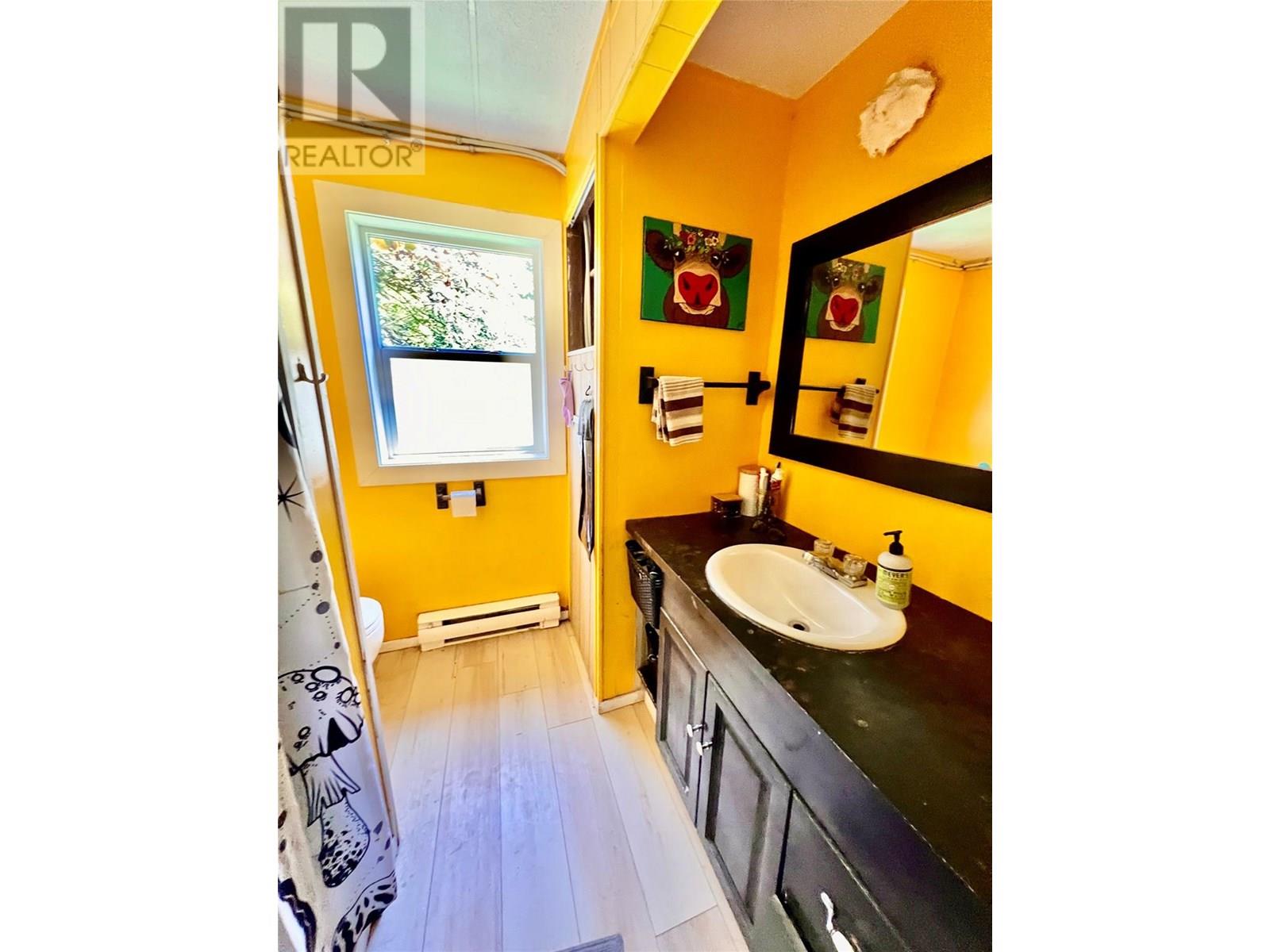 Photo 1 of 3701 Sabrina Road, Bonnington BC