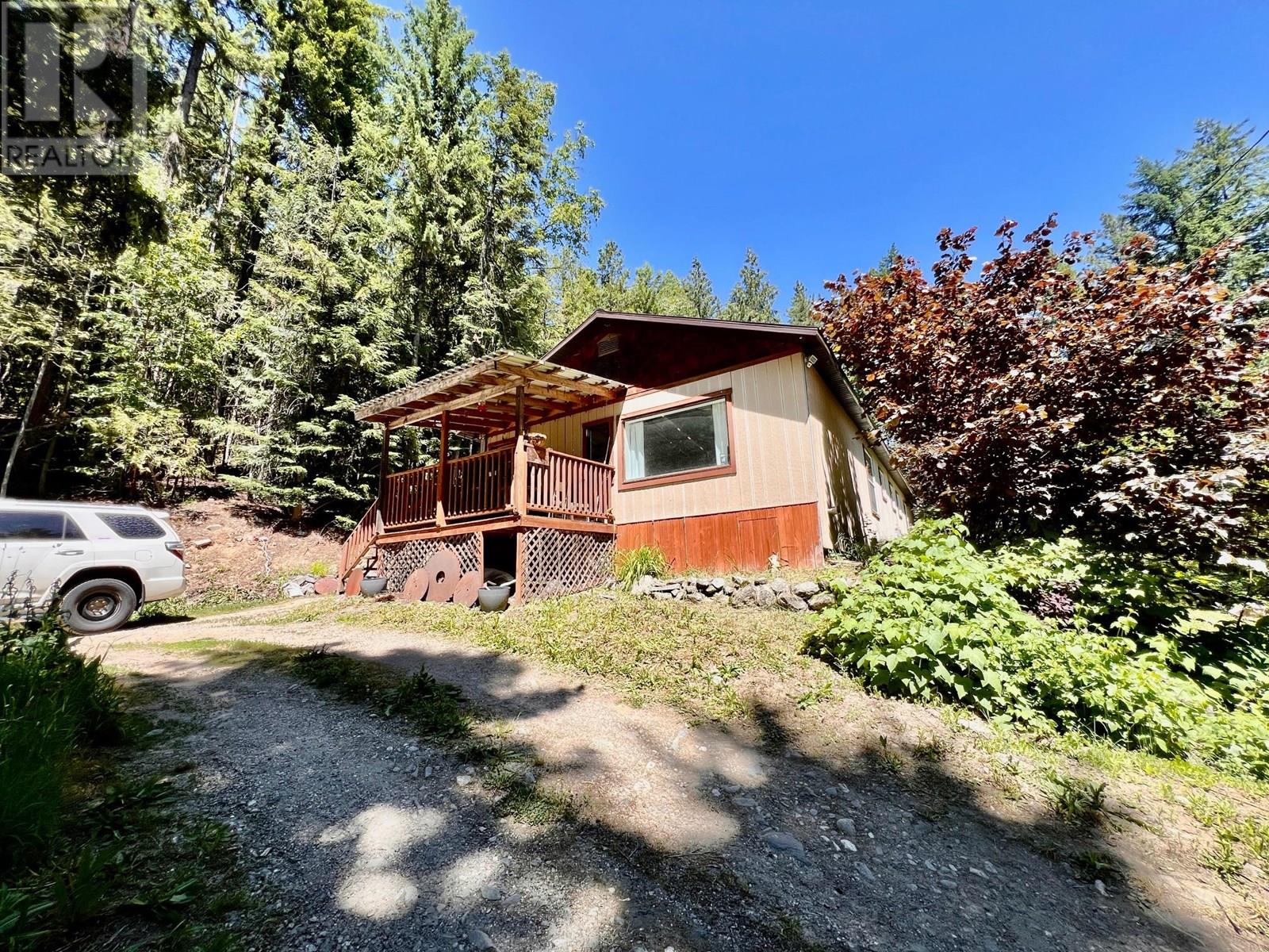 Photo 22 of 3701 Sabrina Road, Bonnington BC
