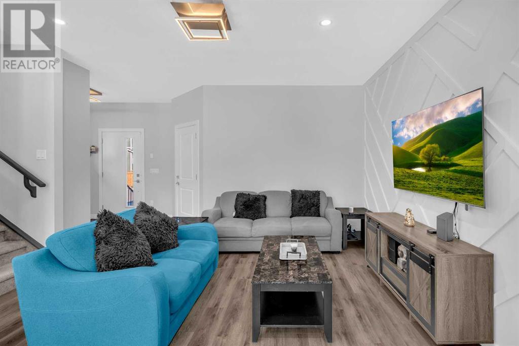 Photo 5 of 16 Midtown Close Sw, Airdrie AB