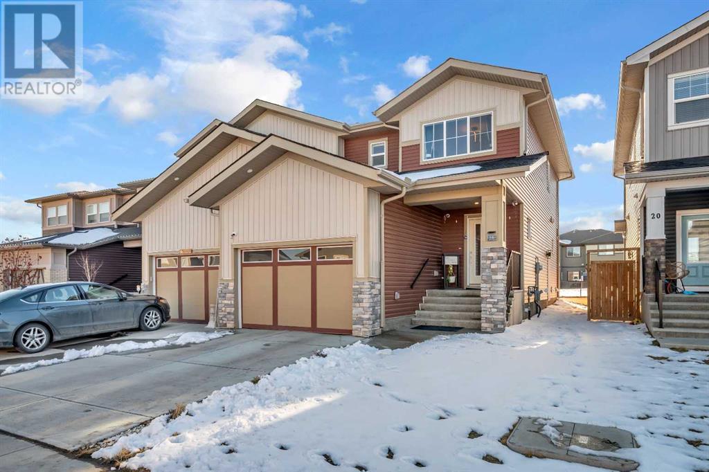 Photo 1 of 16 Midtown Close Sw, Airdrie AB