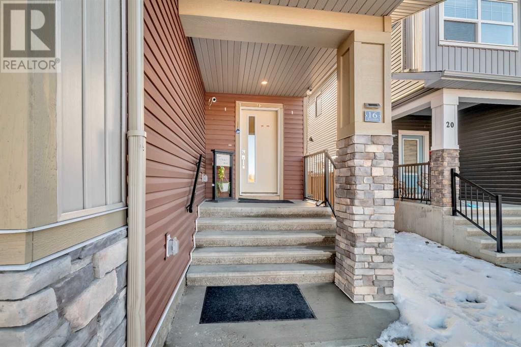 Photo 2 of 16 Midtown Close Sw, Airdrie AB