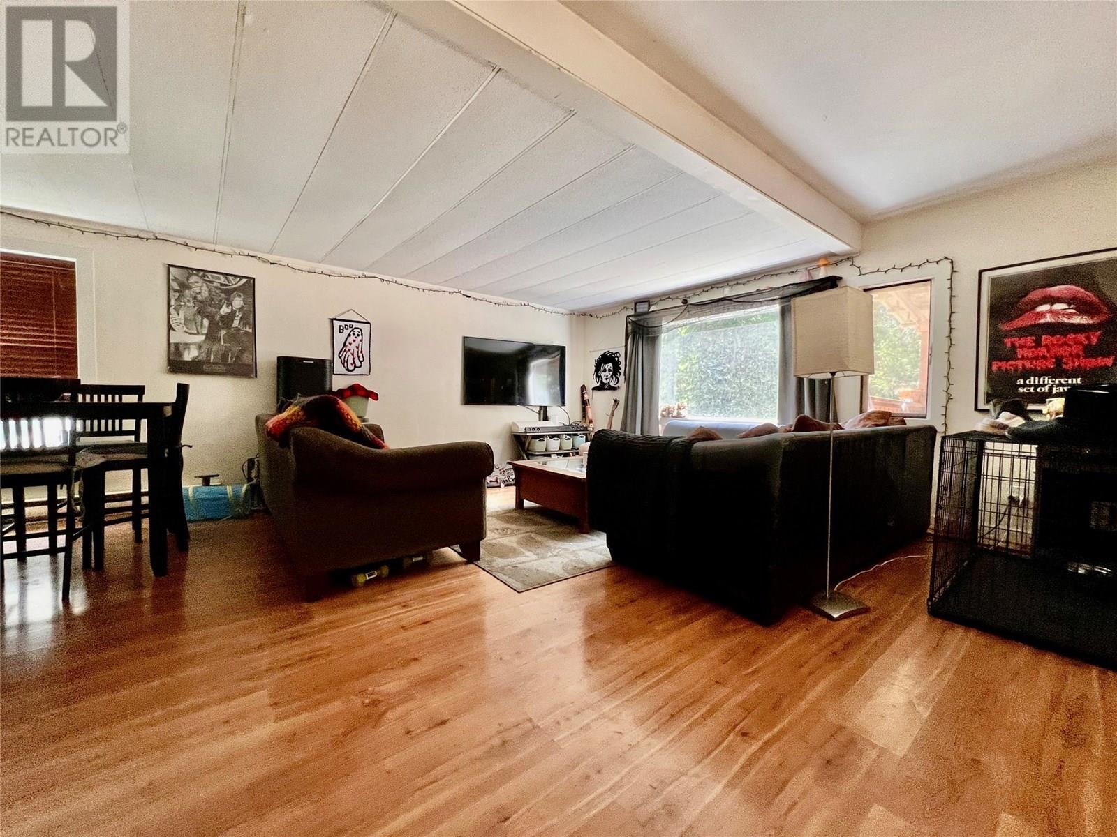 Photo 4 of 3701 Sabrina Road, Bonnington BC