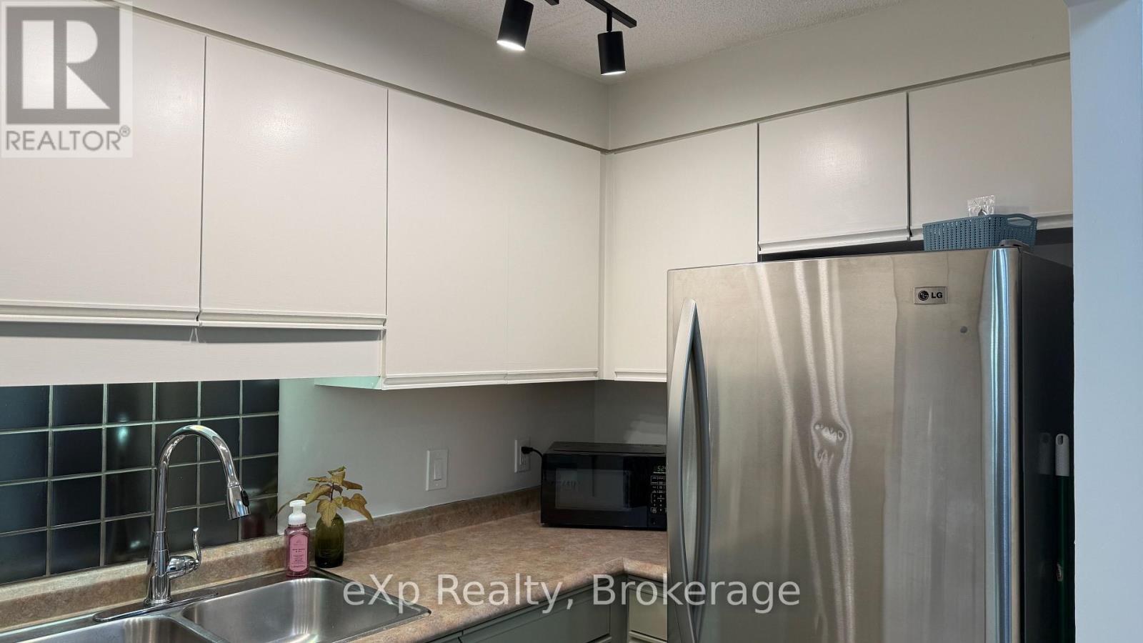 Photo 29 of 105 536 11 Th Avenue E, Hanover ON