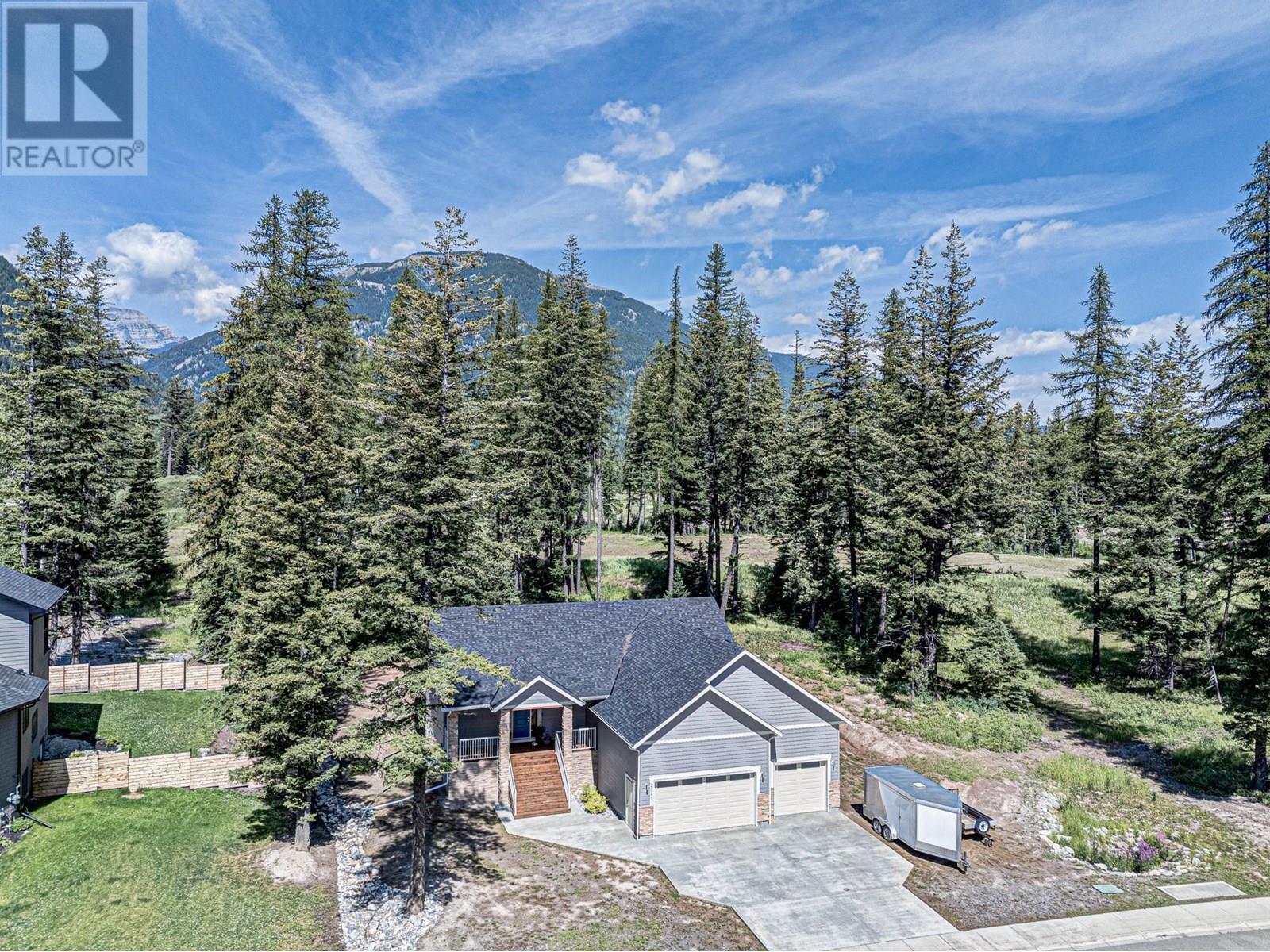 Photo 11 of 2041 Golden Eagle Drive, Sparwood BC