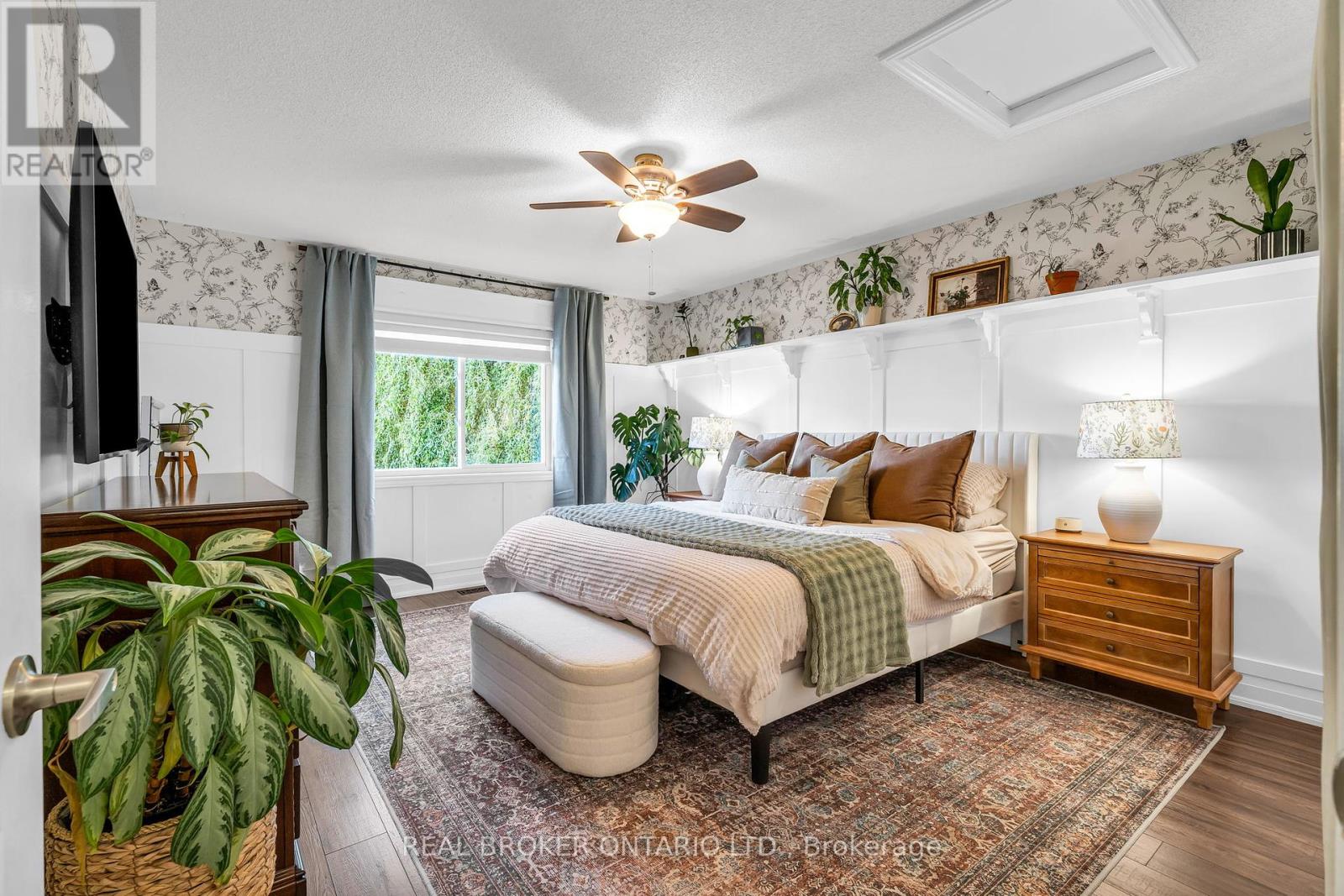 Photo 27 of 292 Regina Street, Clearview ON