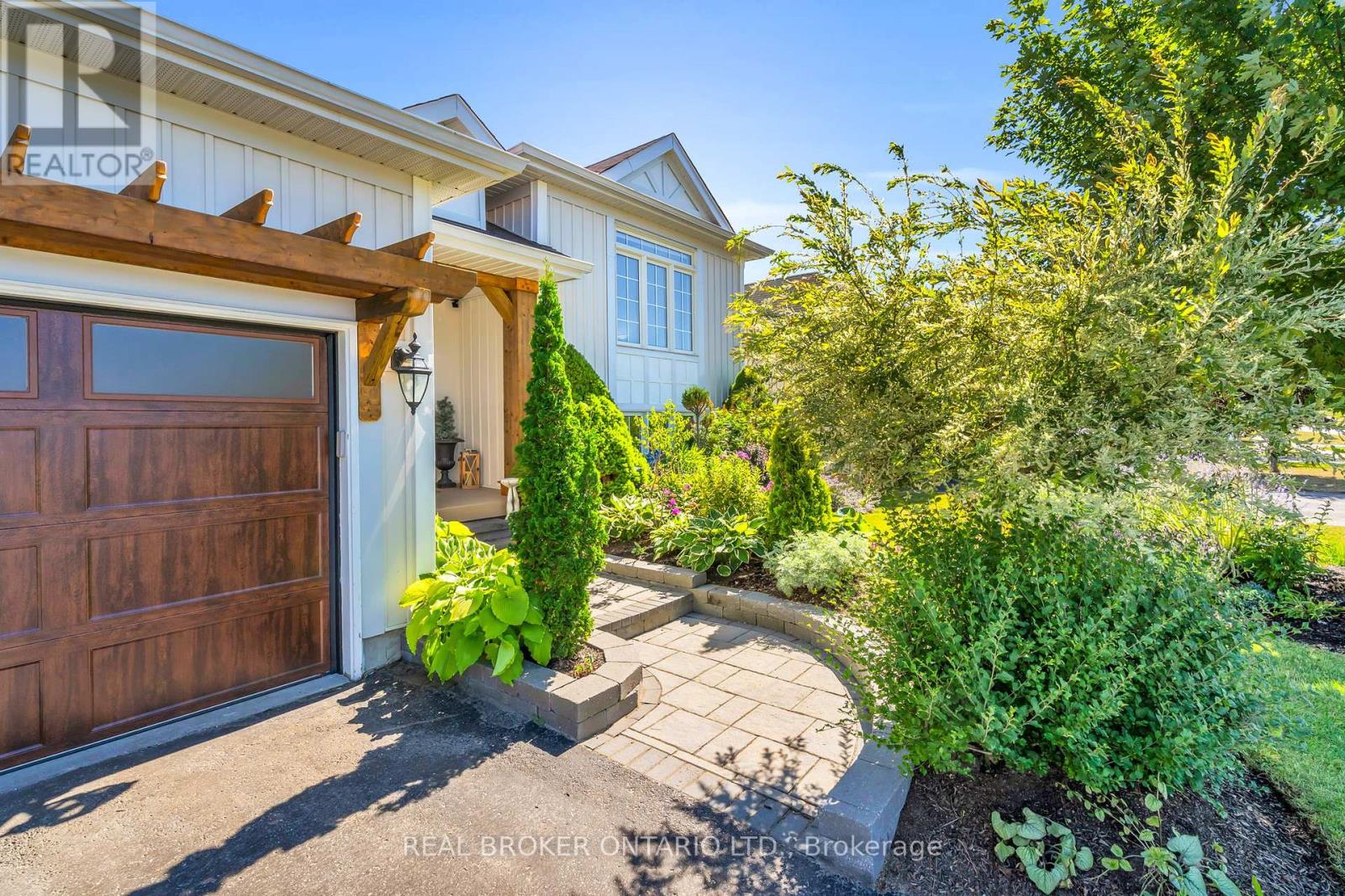 Photo 18 of 292 Regina Street, Clearview ON