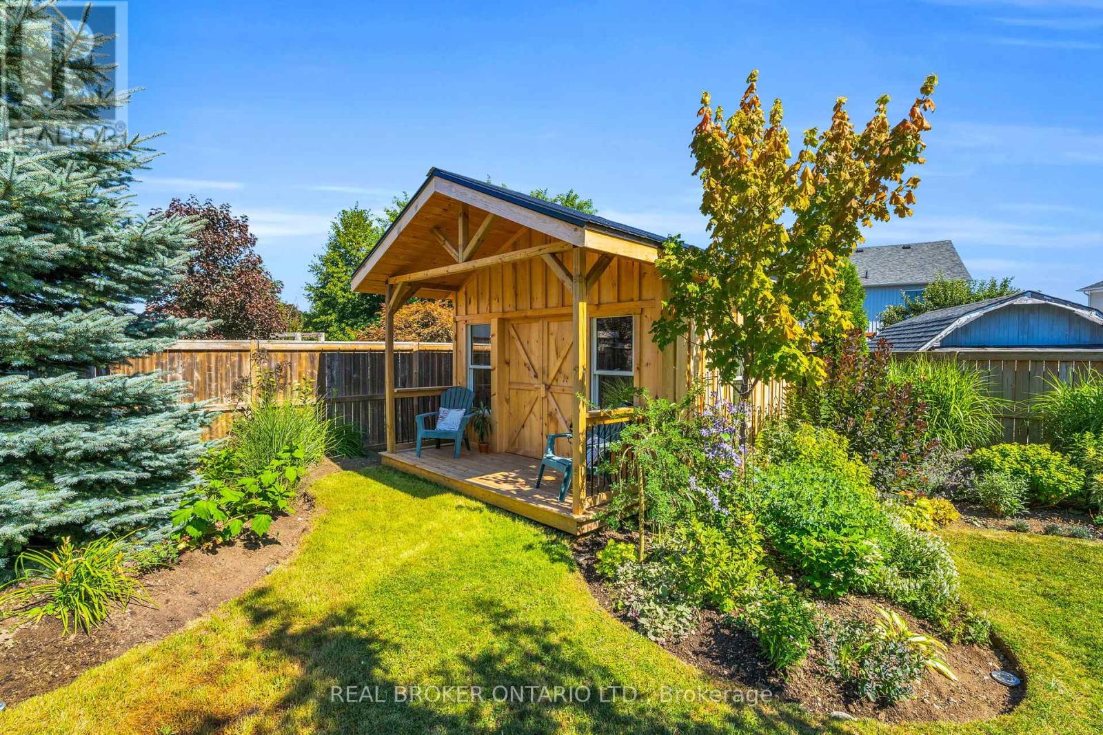 Photo 8 of 292 Regina Street, Clearview ON