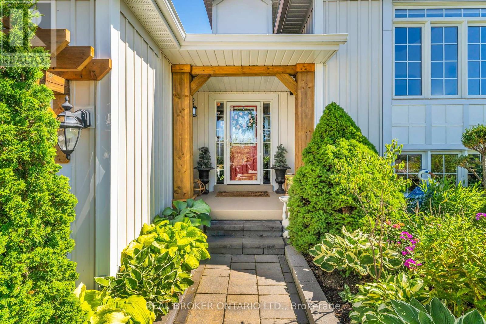 Photo 19 of 292 Regina Street, Clearview ON