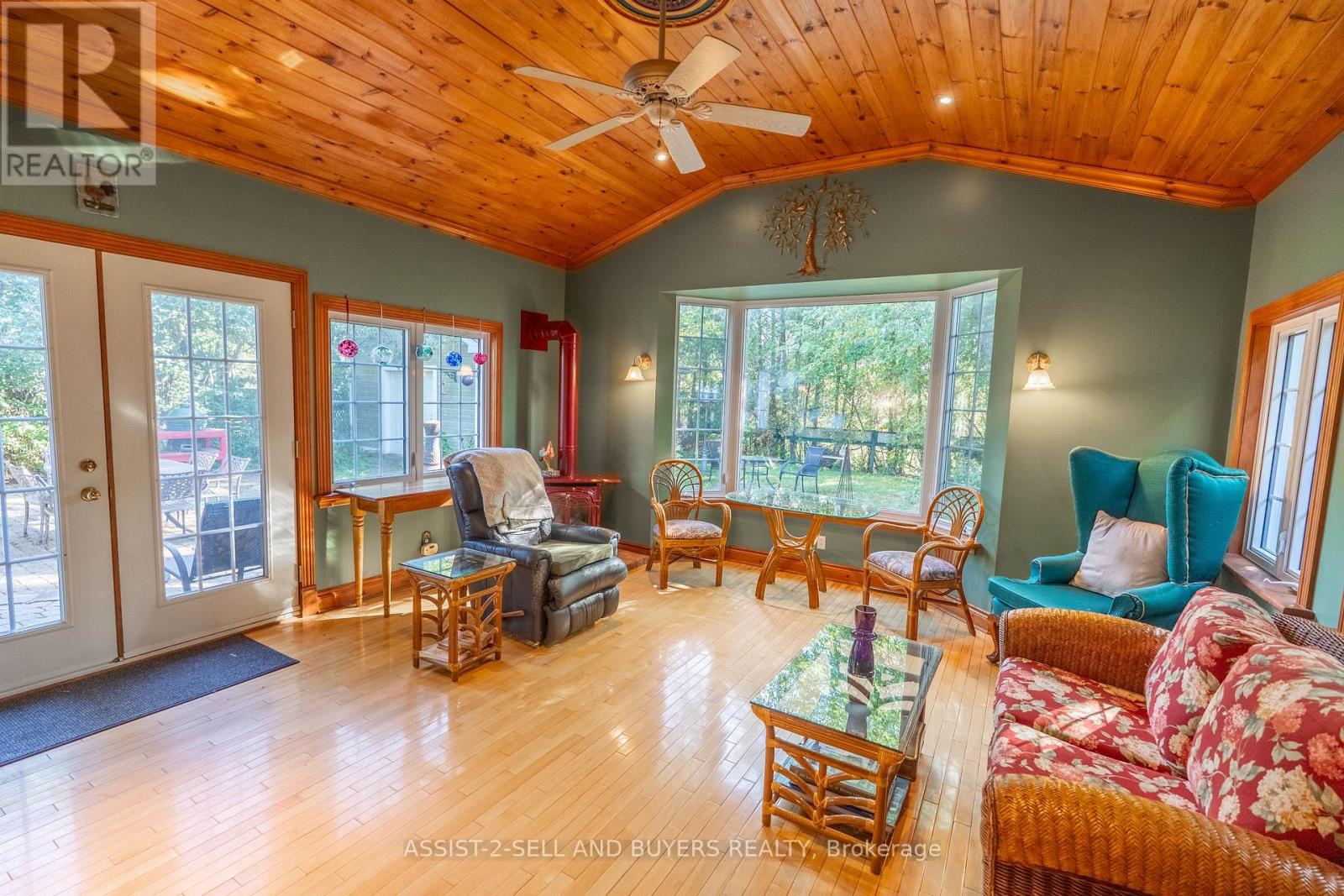 Photo 36 of 3230 Cadeb Avenue, Cornwall ON