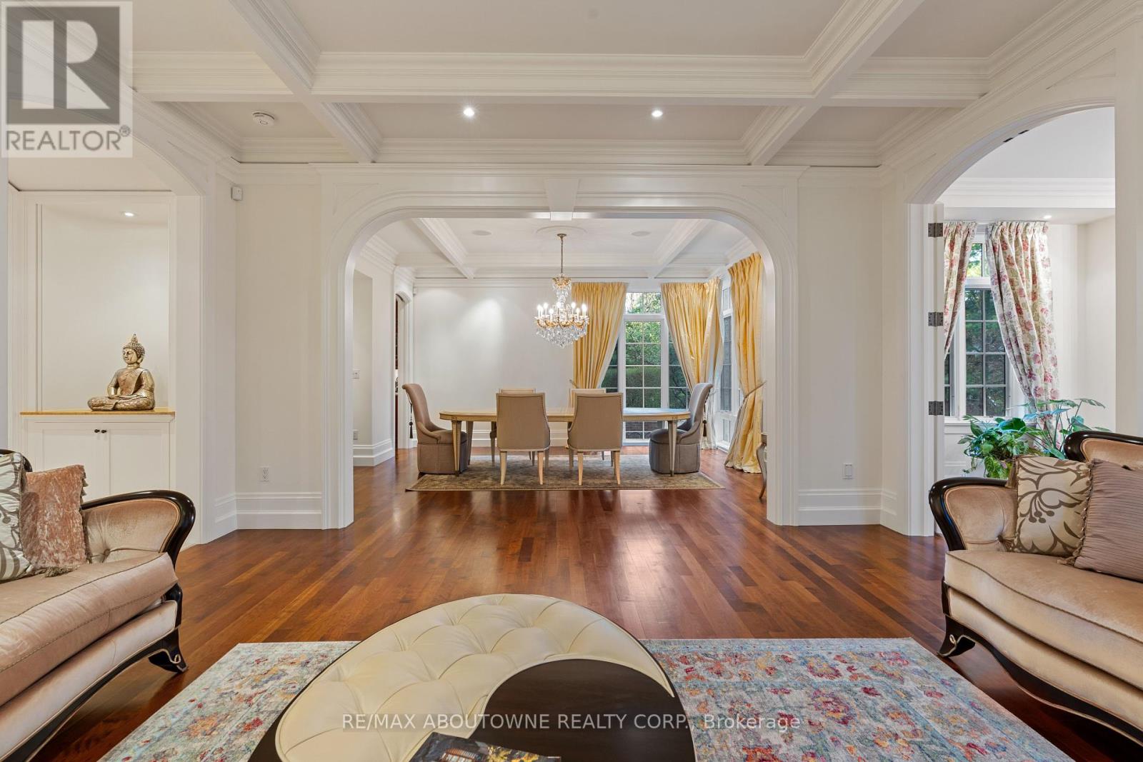 Photo 39 of 1081 Argyle Drive, Oakville ON