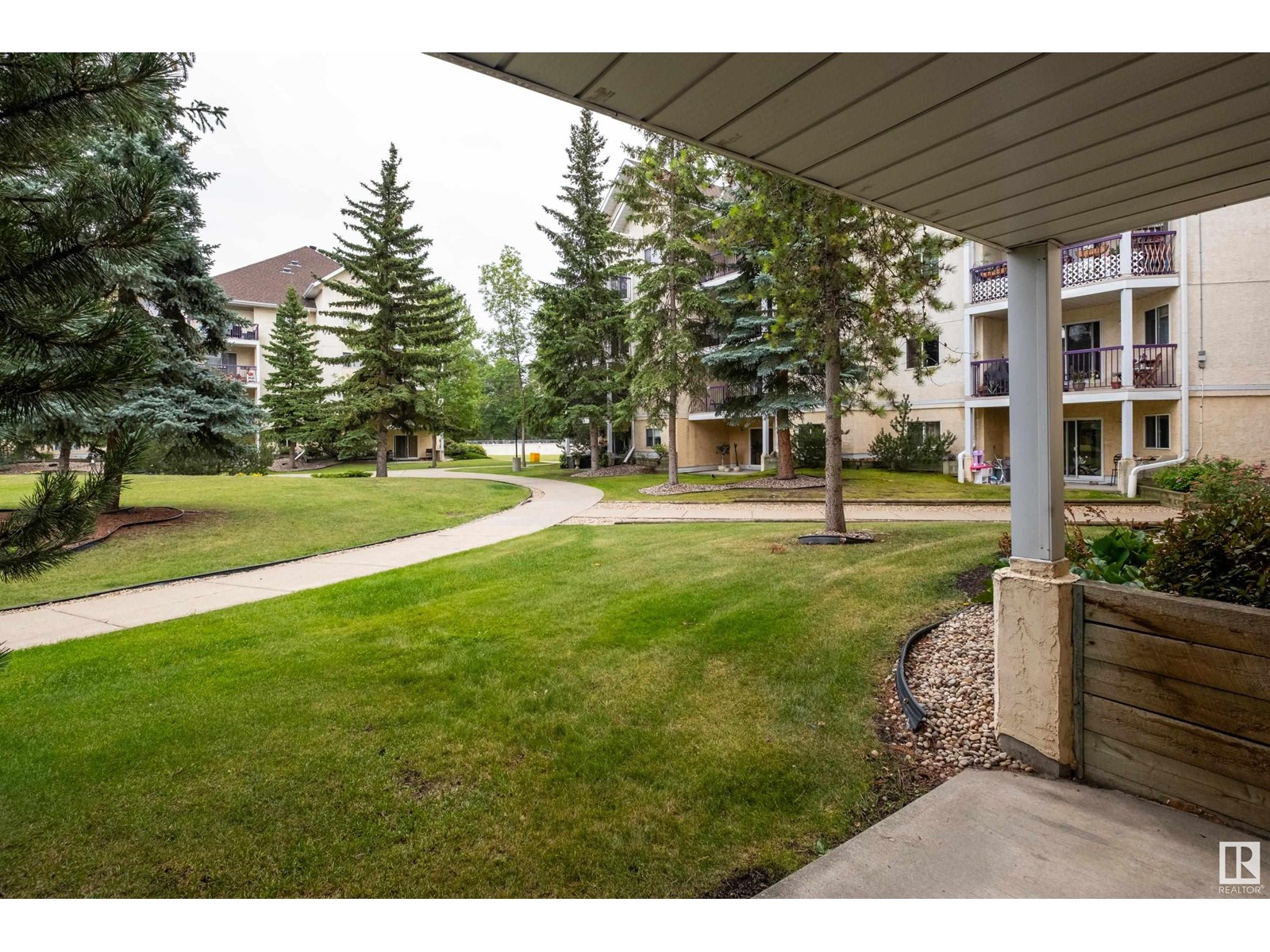Photo 14 of 134 10636 120 St Nw, Edmonton AB