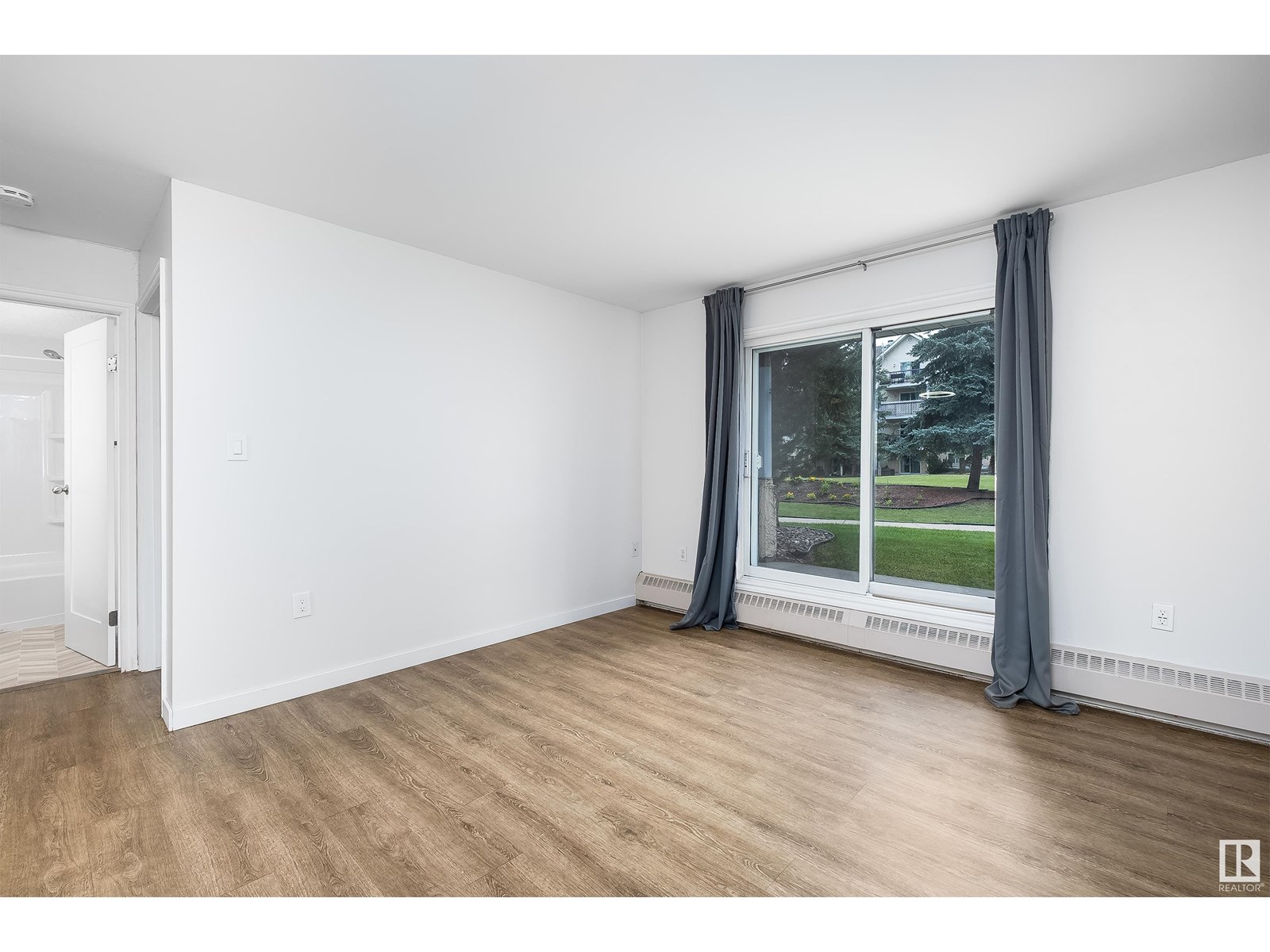 Photo 32 of 134 10636 120 St Nw, Edmonton AB