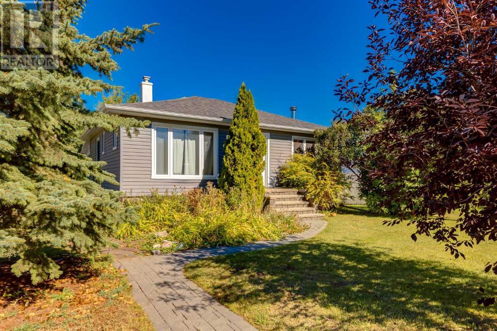 Photo 15 of 202 27 Avenue Ne, Calgary AB