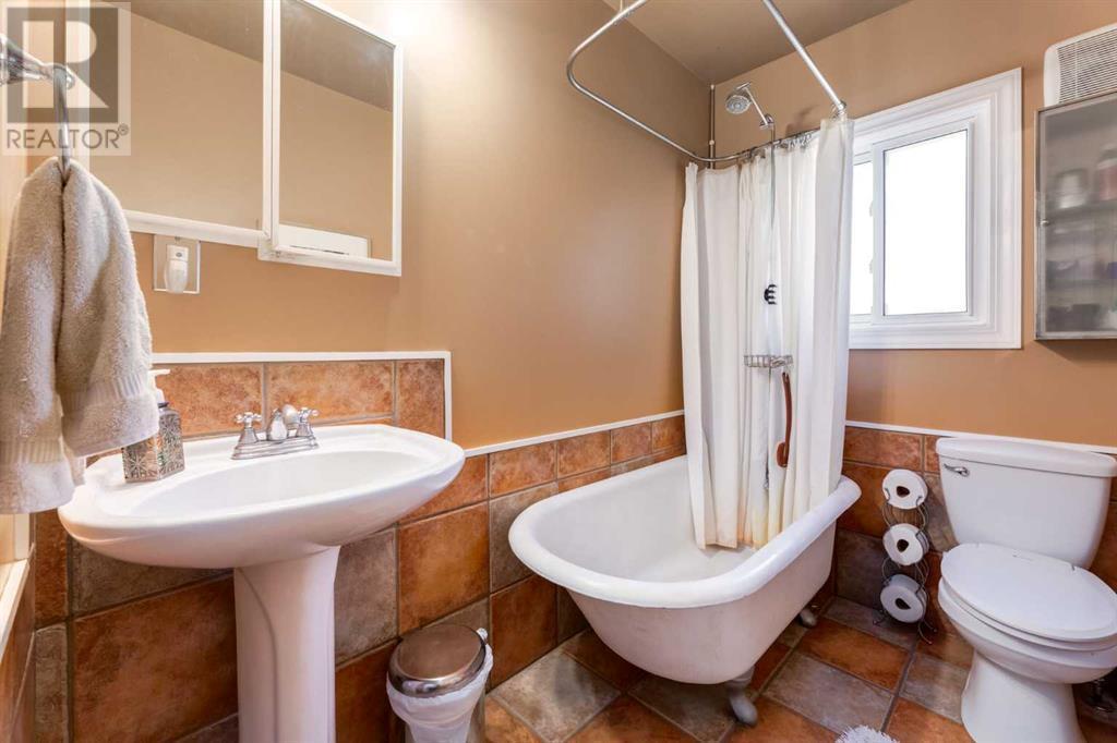 Photo 30 of 202 27 Avenue Ne, Calgary AB