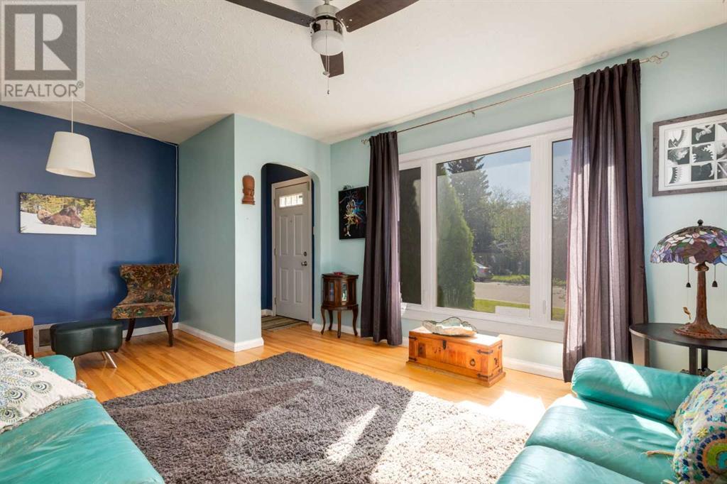 Photo 14 of 202 27 Avenue Ne, Calgary AB