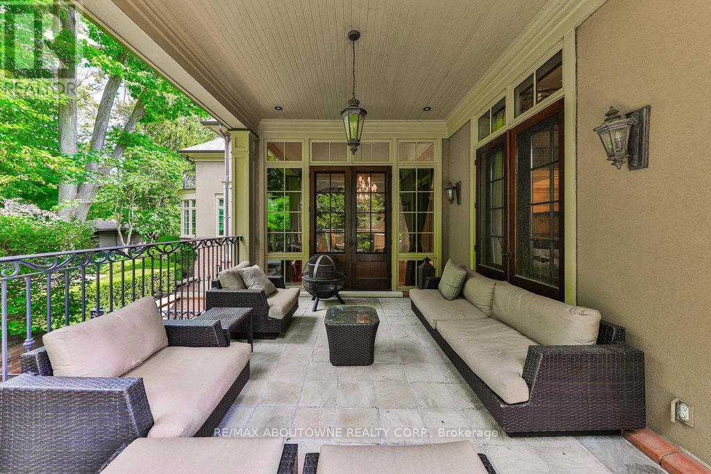Photo 48 of 1081 Argyle Drive, Oakville ON