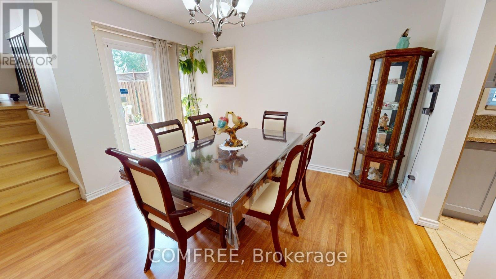 Photo 26 of 17 Ashurst Crescent, Brampton ON