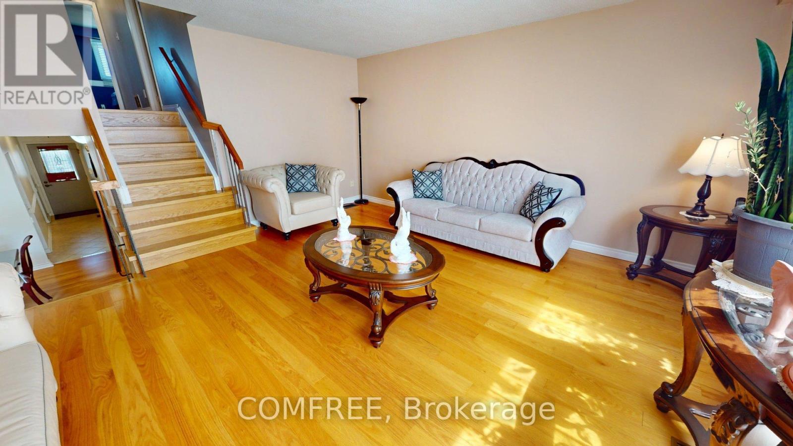 Photo 17 of 17 Ashurst Crescent, Brampton ON