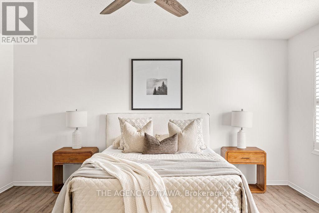 Photo 31 of 70 Appledale Drive, Ottawa ON