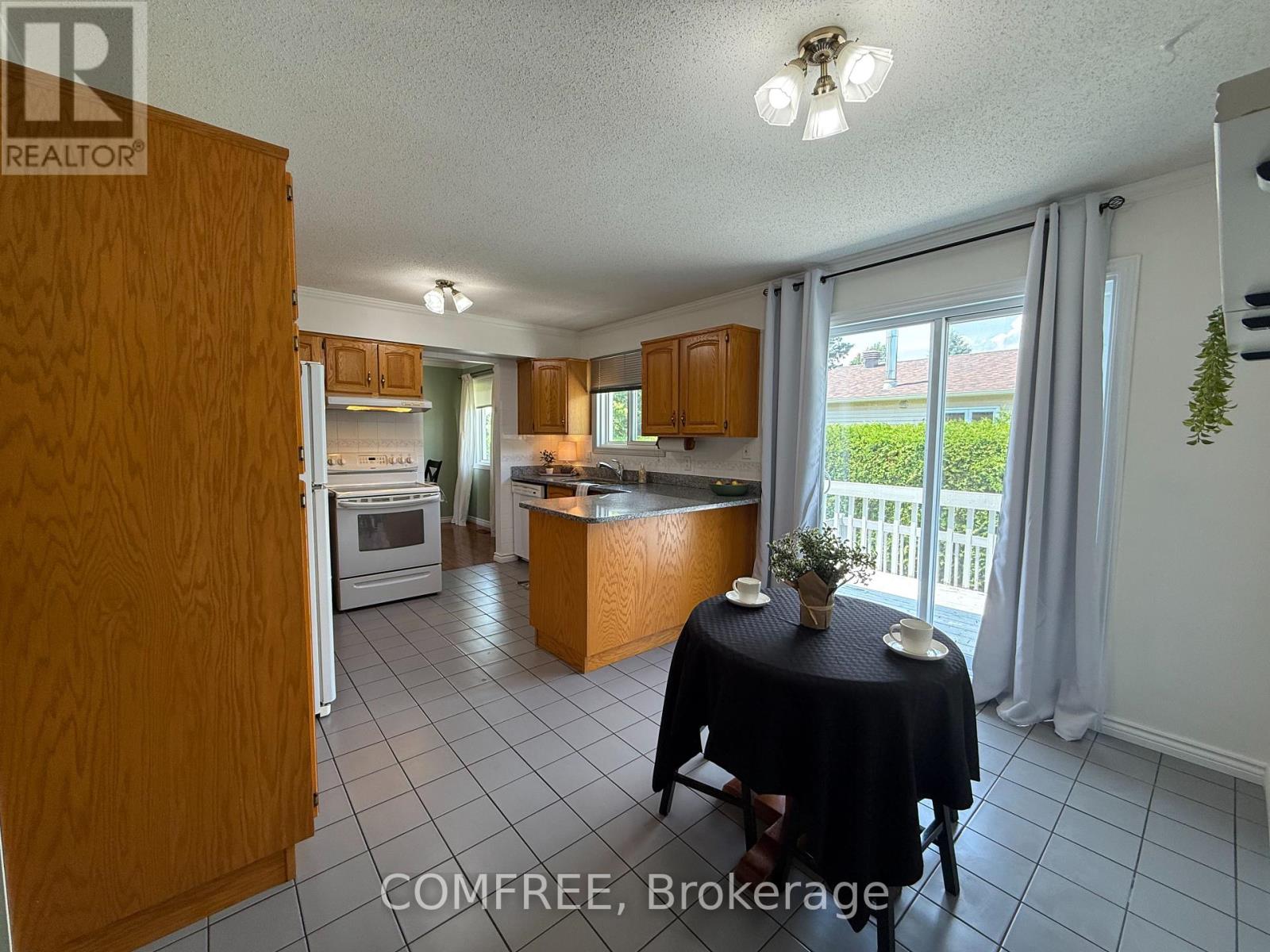 Photo 9 of 64 Menard Street, Russell ON