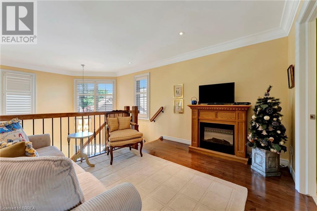 Photo 21 of 158 Willow Street Unit 23, Paris ON