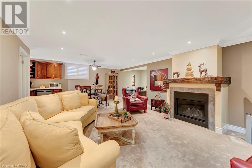 Photo 24 of 158 Willow Street Unit 23, Paris ON